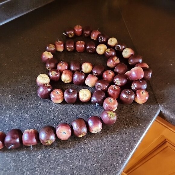 6' Mini Red Apple Realistic Light Weight Garland 1.25" apple size fall harvest - Picture 1 of 2